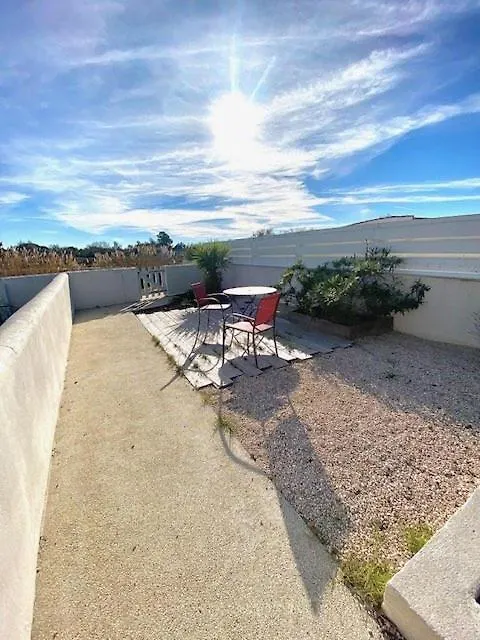Apartment Maison, Jardinet, Terrasse, Parking Privee, Climatisation Saintes-Maries-de-la-Mer France