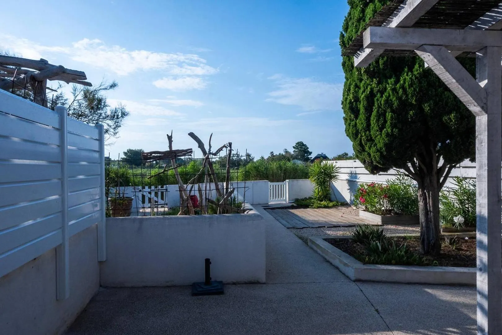 Apartment Maison, Jardinet, Terrasse, Parking Privee, Climatisation Saintes-Maries-de-la-Mer